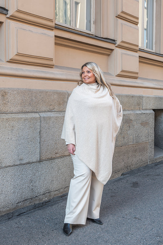 WOOL Love Poncho -villaponcho, vaaleanbeige