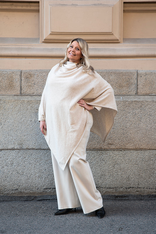 WOOL Love Poncho -villaponcho, vaaleanbeige