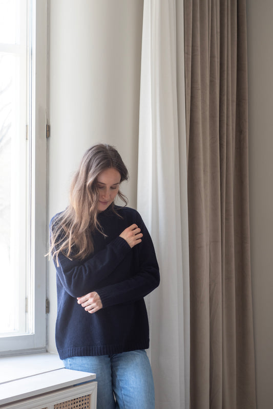 WOOL Nova O-neck Knit -neule, tummansininen