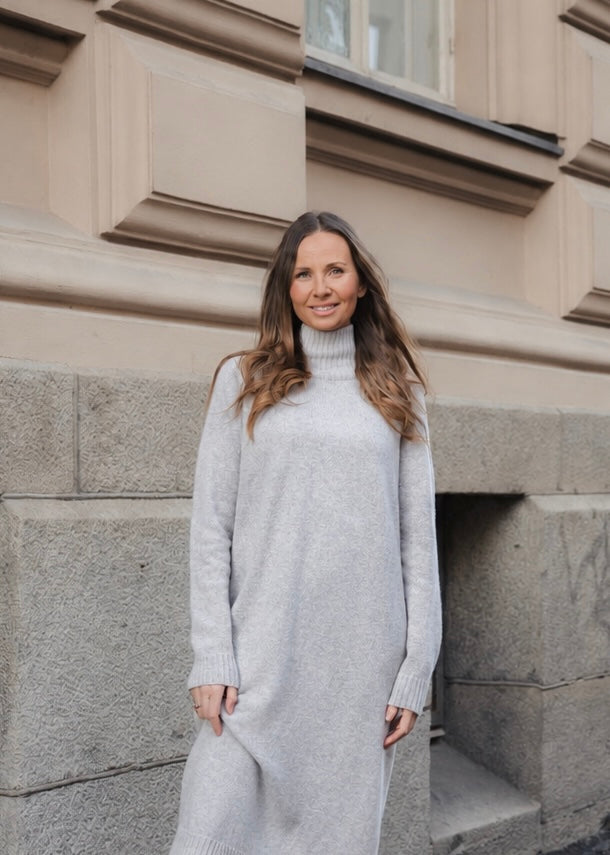 WOOL Nova Polo Knit Dress -neulemekko, vaaleanharmaa