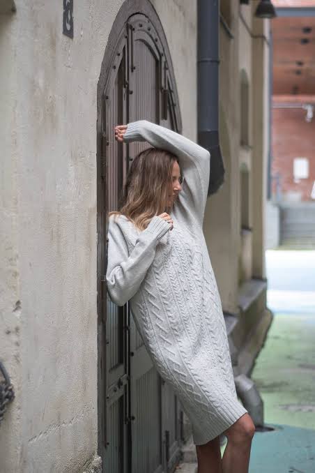 WOOL Cable Polo Knit Dress -neule, vaaleanharmaa