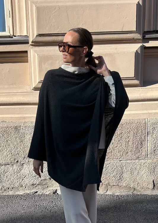 WOOL Love Poncho -villaponcho, tummanharmaa