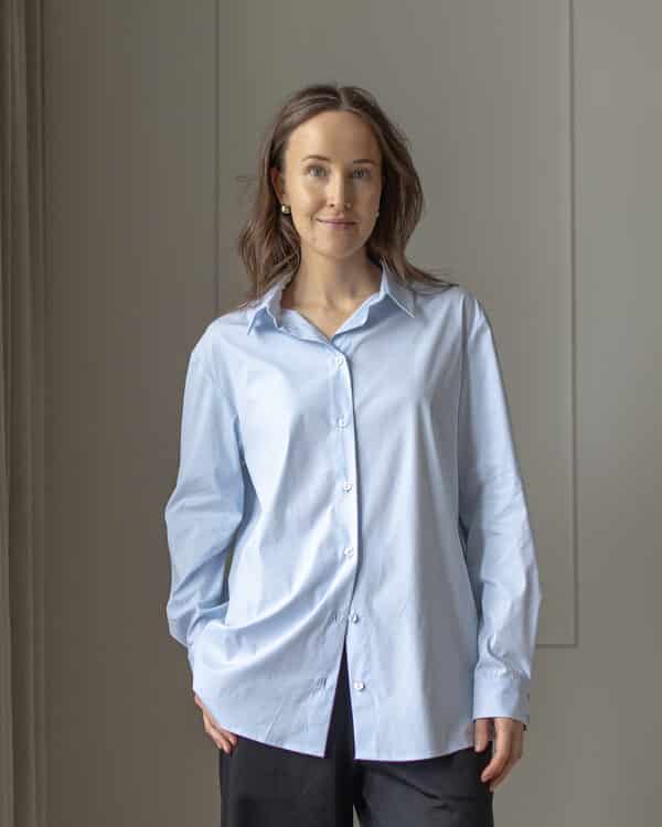 ESSENTIAL Button-Up Shirt -pusero, vaaleansininen